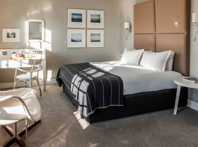 The Crown at Woodbridge - Bedroom