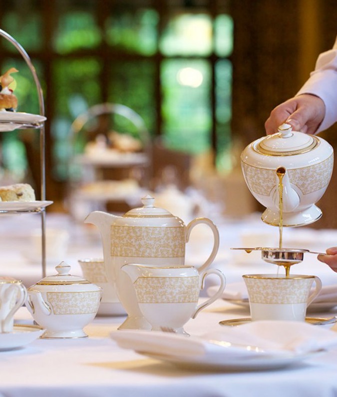 The Swan at Lavenham - Afternoon Tea + Folk